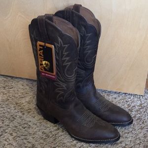Ariat brand new boots !